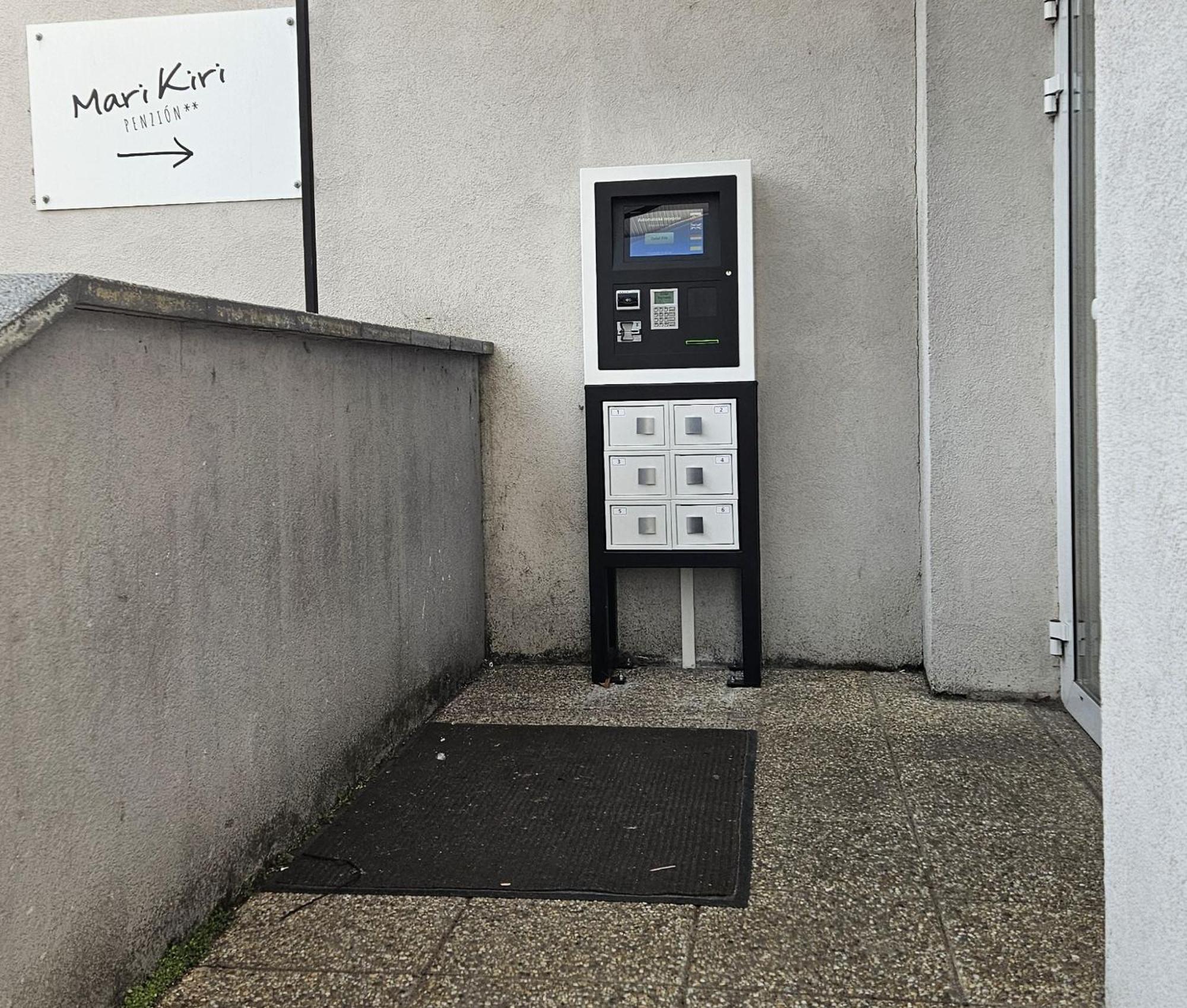 Mari Kiri Penzion Bratislava Eksteriør bilde
